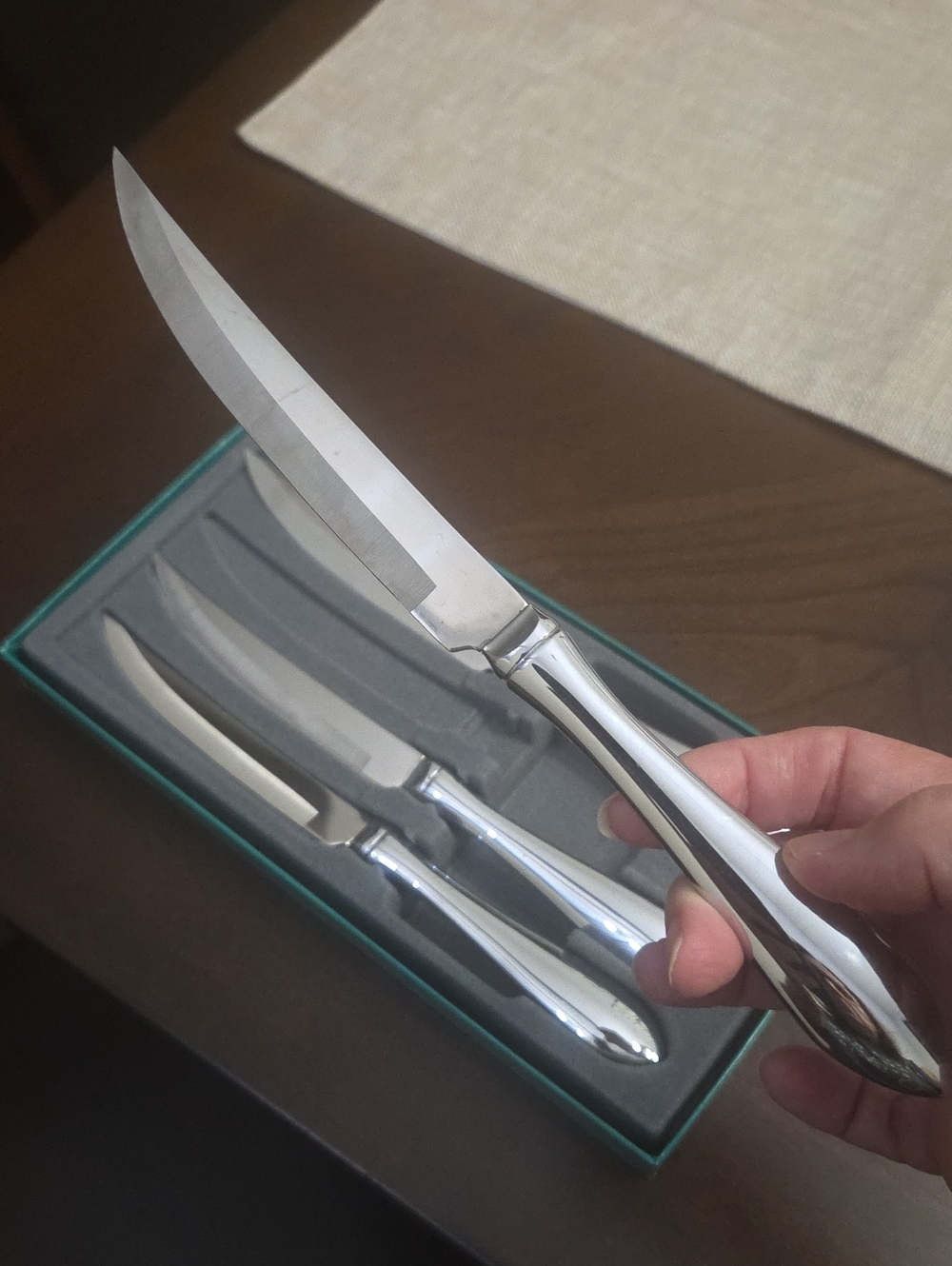 Towle Silversmiths Set Of 4 Steak Knives. New Condition...never Used! Beautiful! - Picture 3 of 6